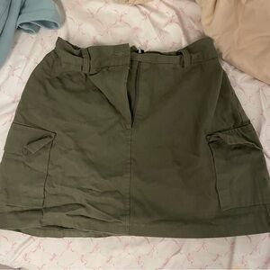 Selling oak fort skirts